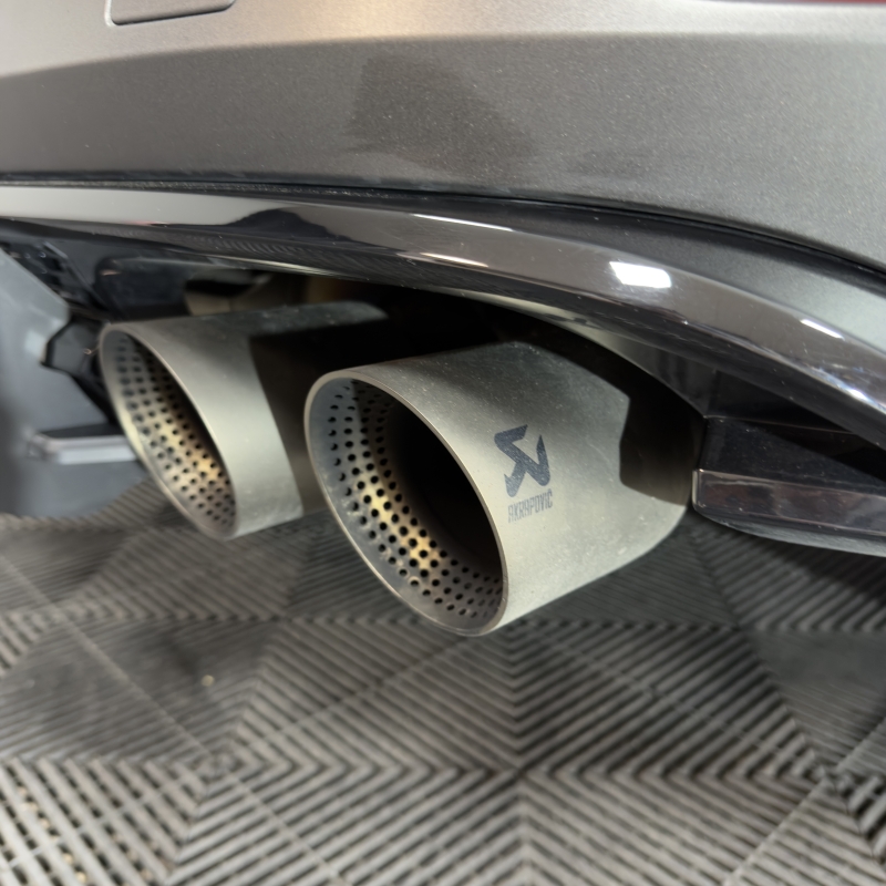 VOLKSWAGEN GOLF R UNLIMITED EDITION 23/50 310CV