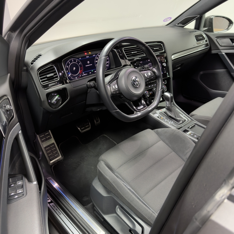 VOLKSWAGEN GOLF R UNLIMITED EDITION 23/50 310CV
