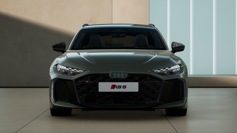 AUDI RS5 AVANT LAUNCH EDITION 