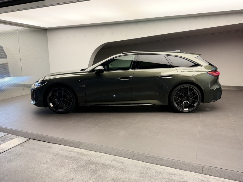 AUDI RS5 AVANT LAUNCH EDITION 