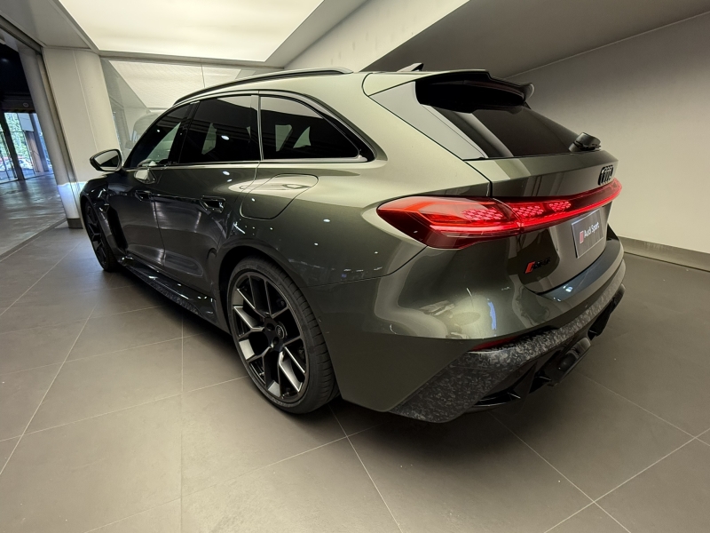 AUDI RS5 AVANT LAUNCH EDITION 