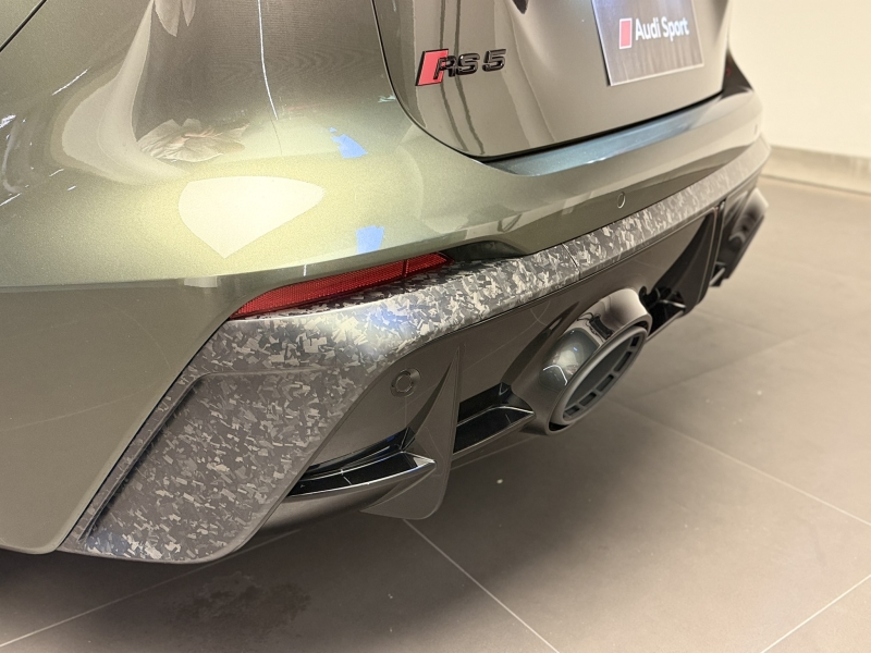AUDI RS5 AVANT LAUNCH EDITION 