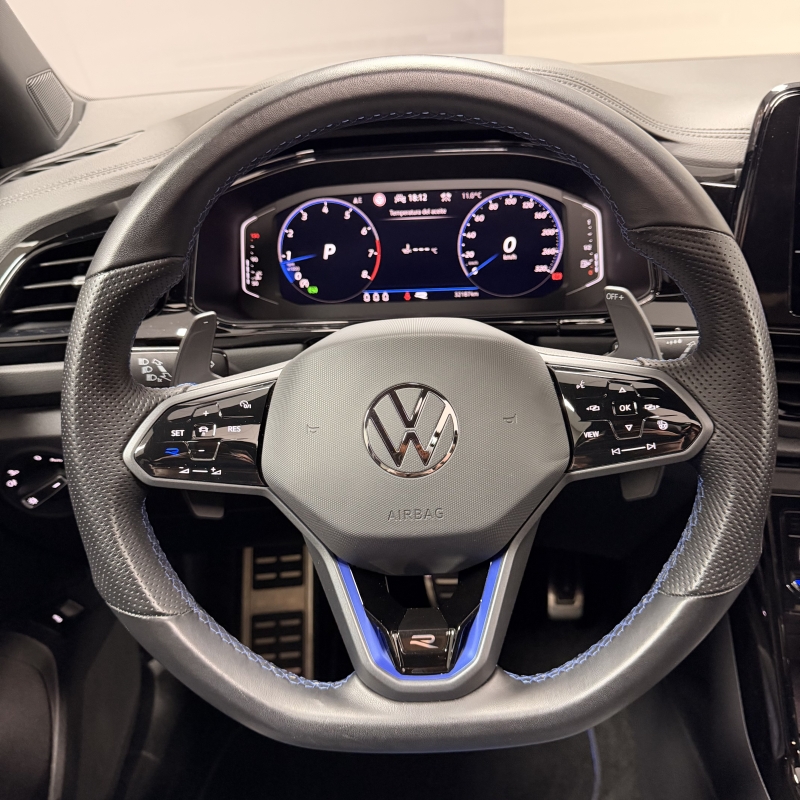 VOLKSWAGEN T-ROC R “Black Edition” 300CV