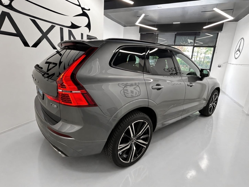 VOLVO XC60 T8 R-line