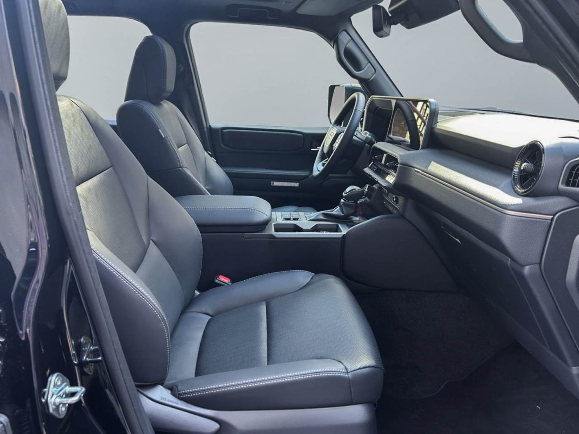 Toyota Land Cruiser 250 VX