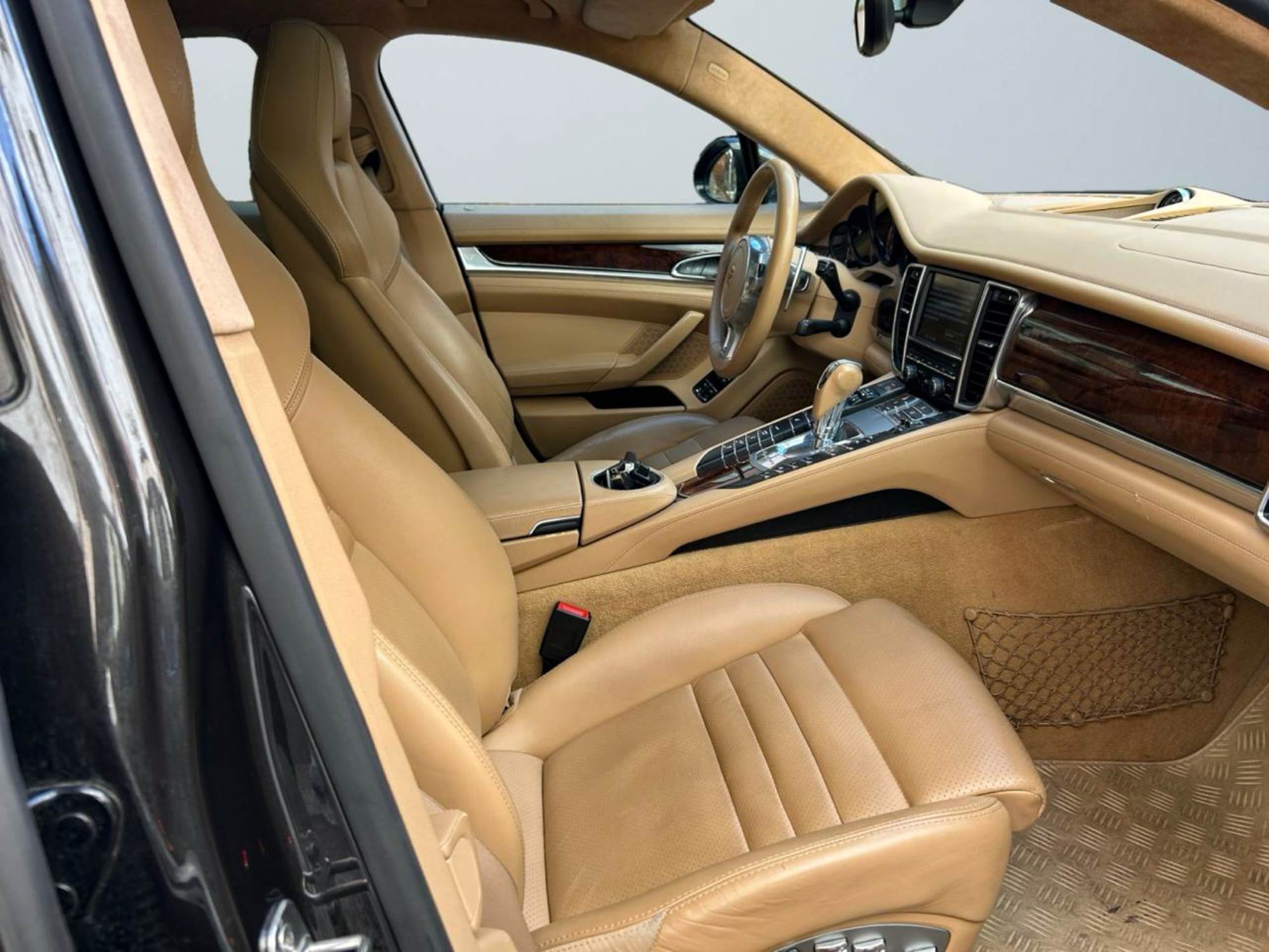 Porsche Panamera GTS 