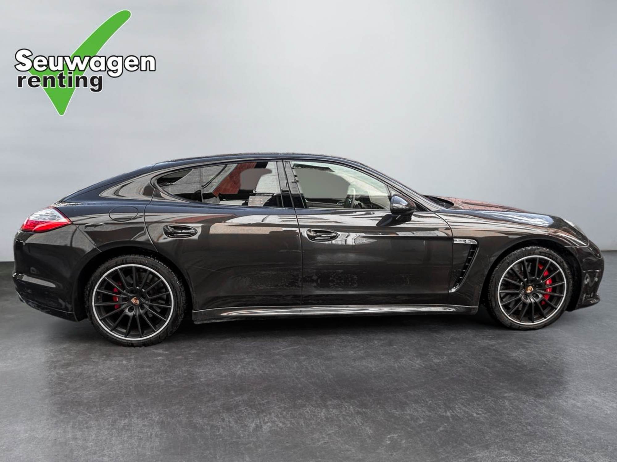 Porsche Panamera GTS 