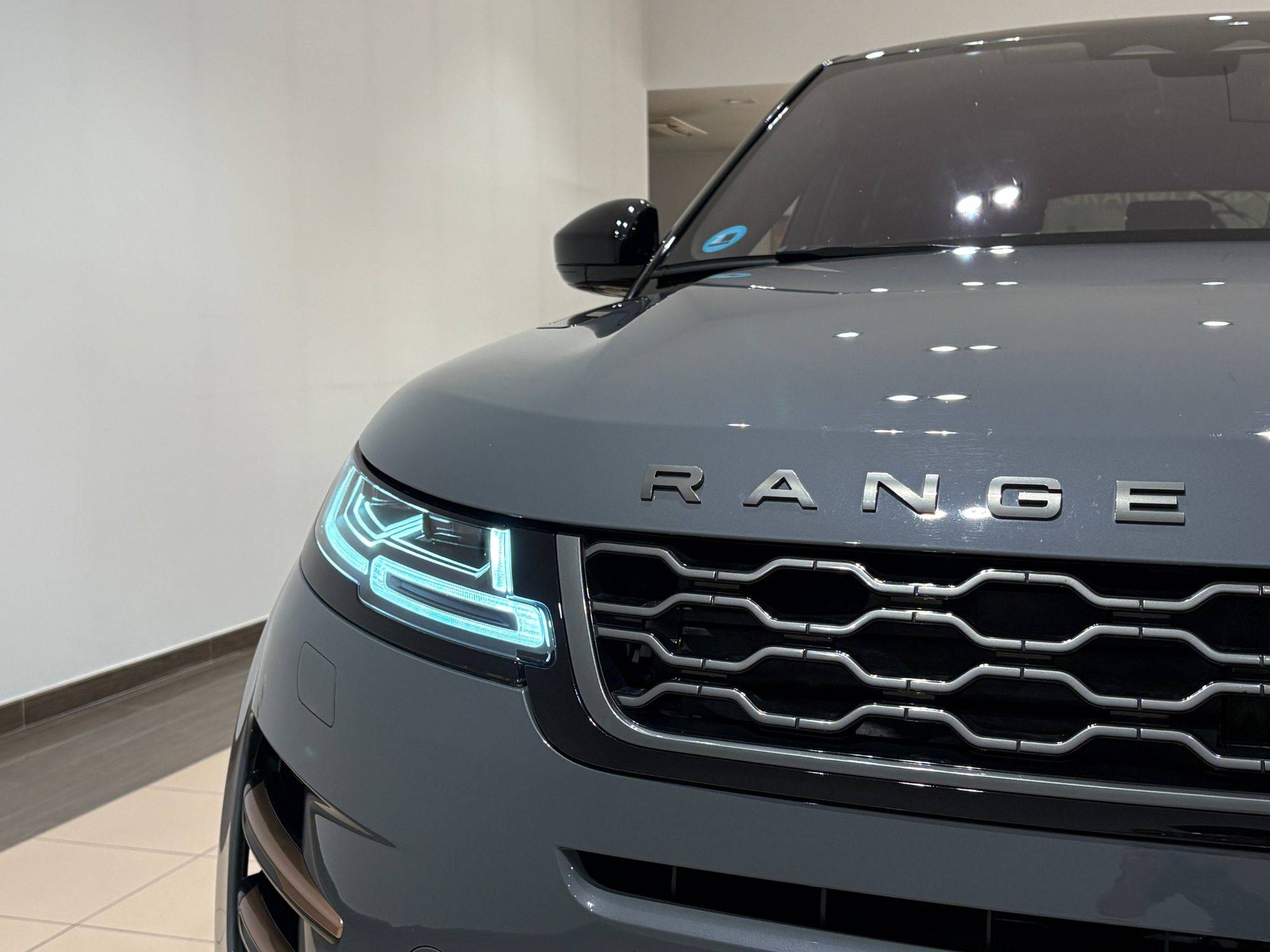 Land Rover Range Rover Evoque R-Dynamic HSE P300e
