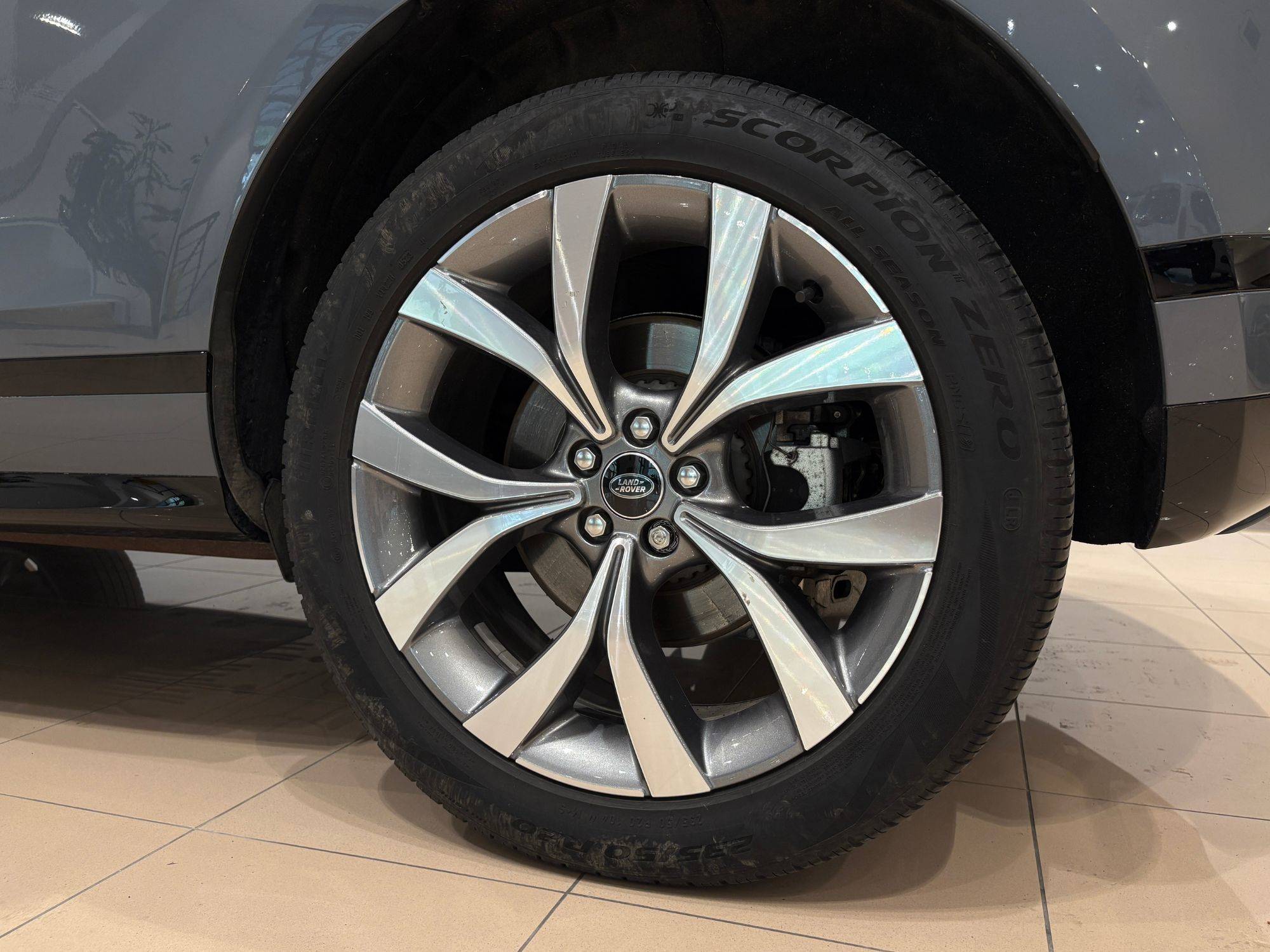 Land Rover Range Rover Evoque R-Dynamic HSE P300e