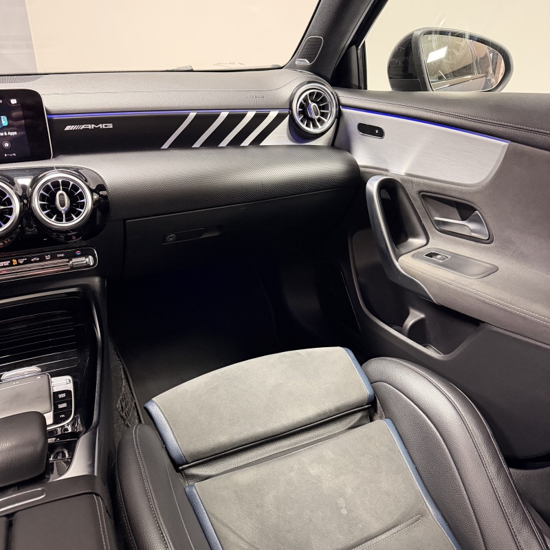 MERCEDES BENZ A35 AMG EDITION 1