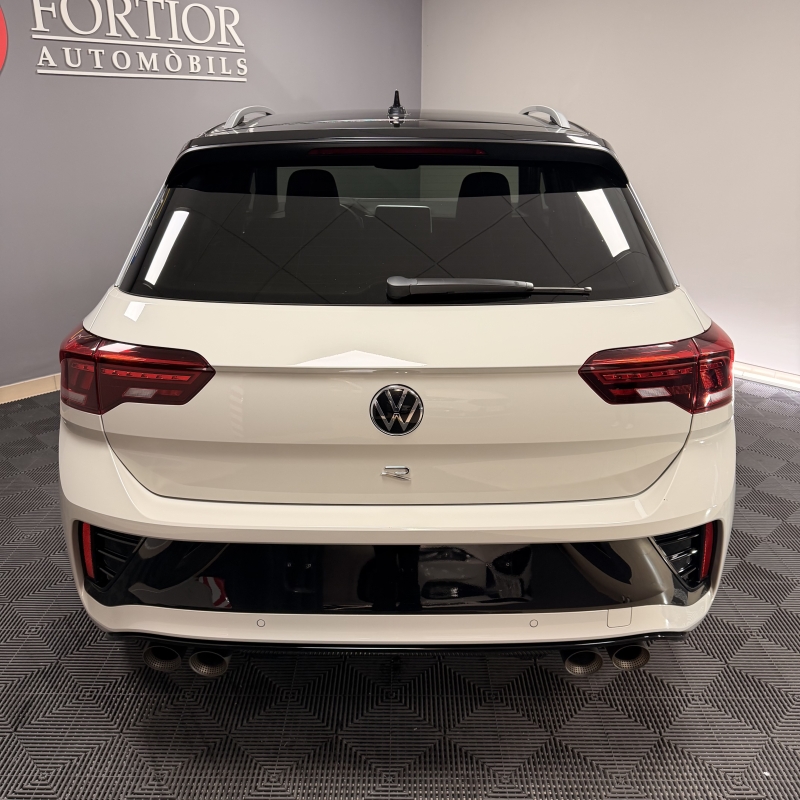 VOLKSWAGEN T-ROC R 300CV “AKRAPOVIC”