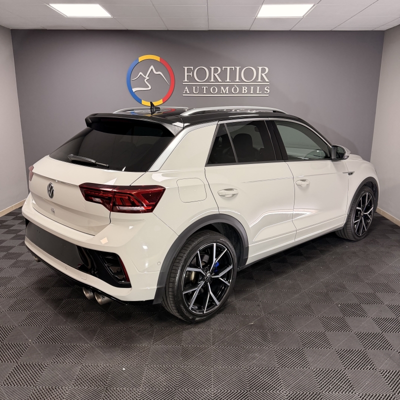VOLKSWAGEN T-ROC R 300CV “AKRAPOVIC”