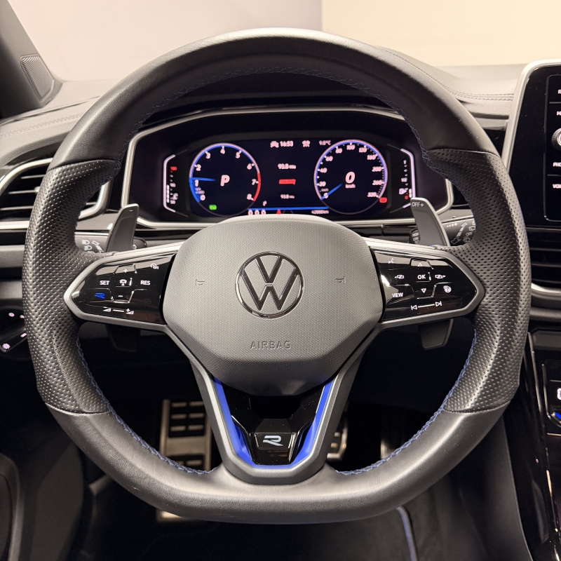 VOLKSWAGEN T-ROC R 300CV “AKRAPOVIC”