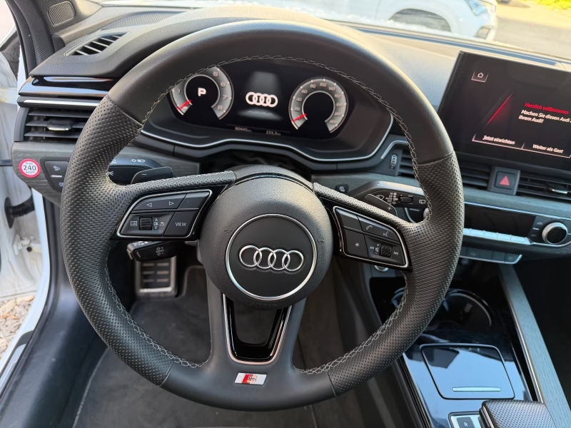 AUDI A4 40 TFSI LINE LED 