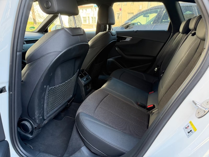 AUDI A4 40 TFSI LINE LED 