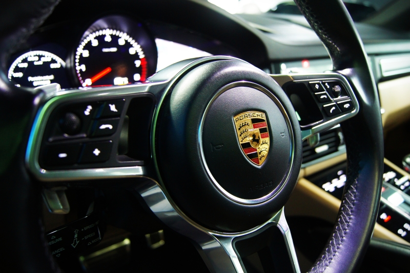 PORSCHE CAYENNE S 440CV