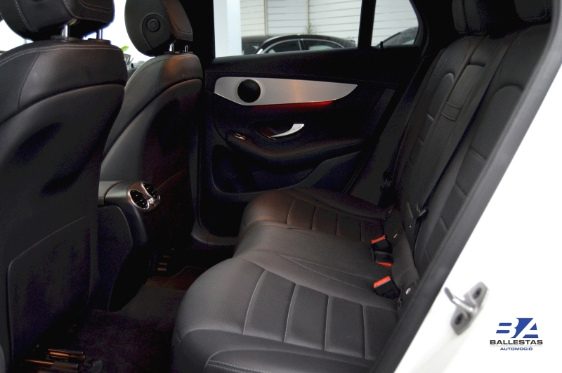 Mercedes-Benz GLC 200 4MATIC Coupé AMG Line   