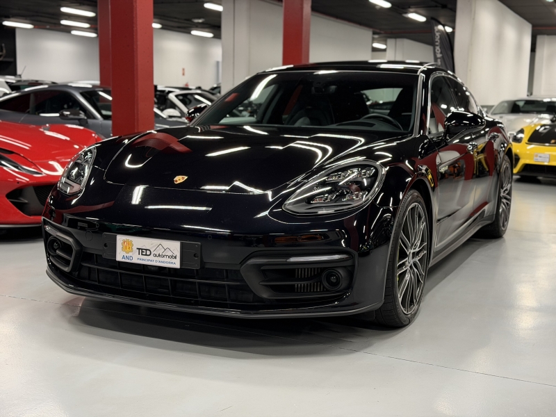 Porsche Panamera 4S 560cv