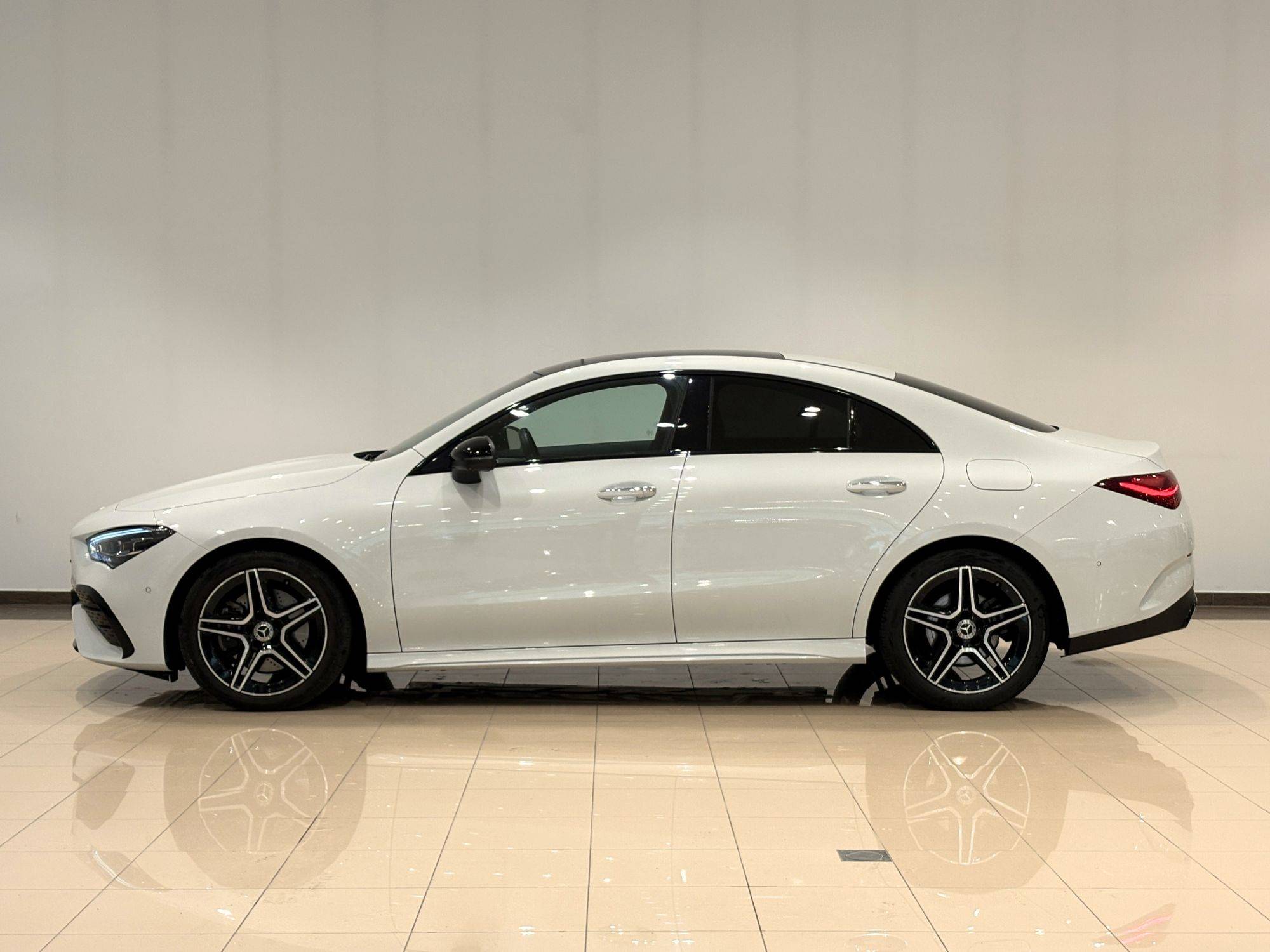 Mercedes-Benz CLA 220D 