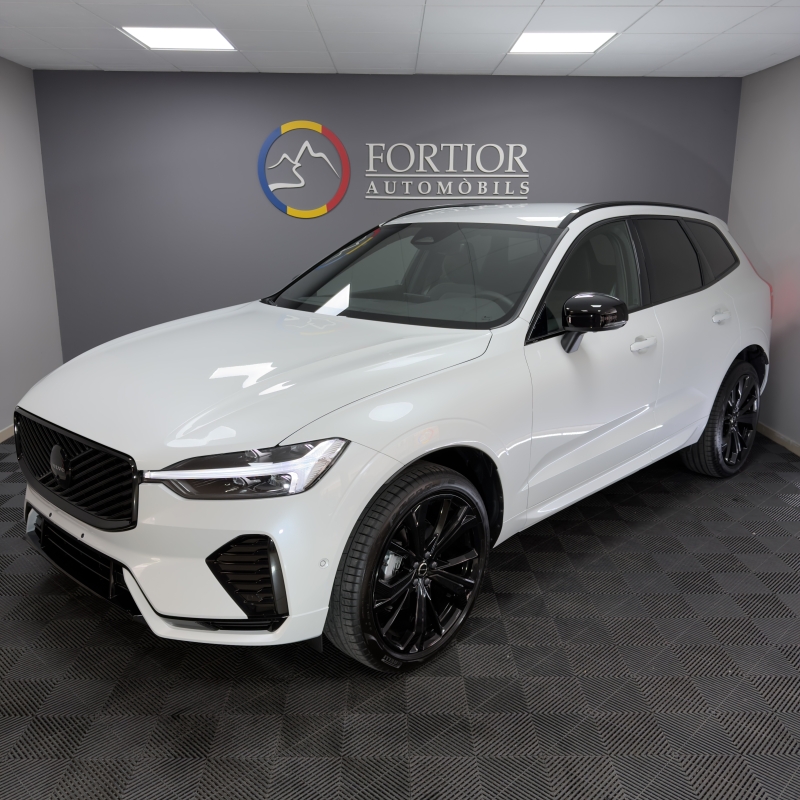 VOLVO XC60 B5 AWD 250CV “BLACK EDITION PLUS”