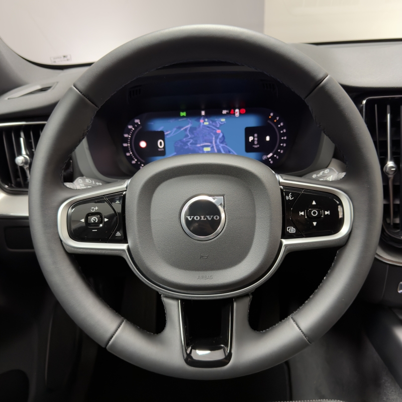 VOLVO XC60 B5 AWD 250CV “BLACK EDITION PLUS”