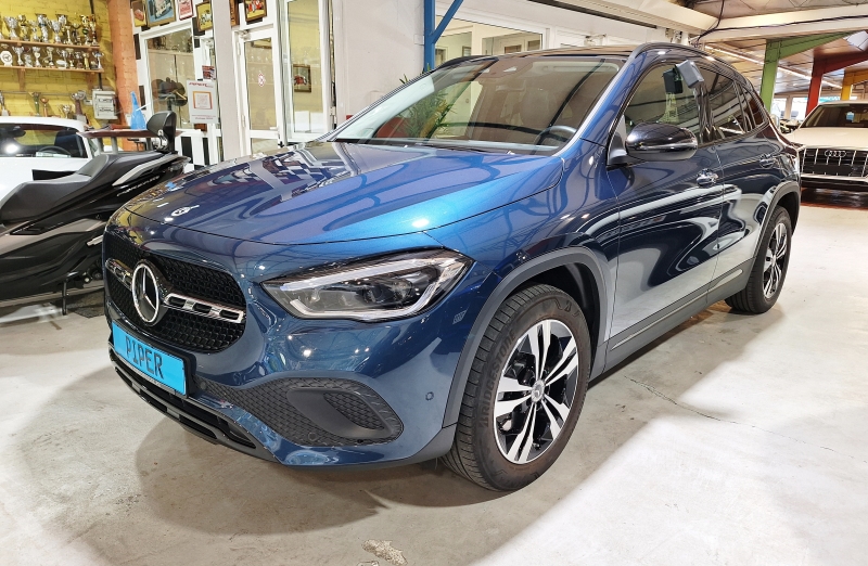 MERCEDES-BENZ GLA 250 4MATIC 224CV PROGRESSIVE