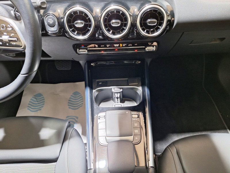 MERCEDES-BENZ GLA 250 4MATIC 224CV PROGRESSIVE