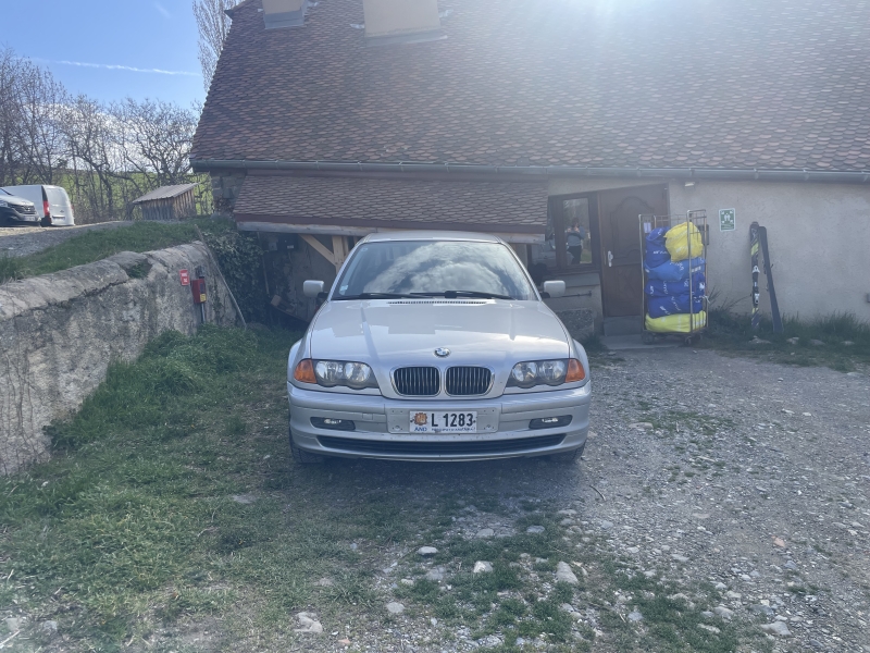 BMW 320i E46