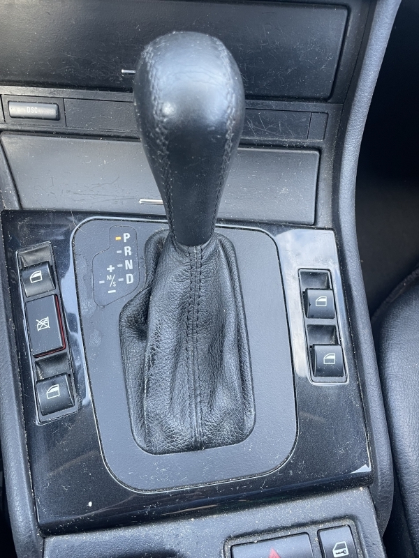 BMW 320i E46