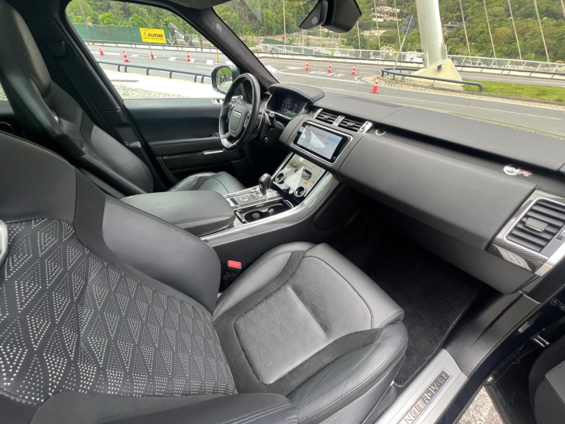 Range Rover Sport SVR Carbon Edition