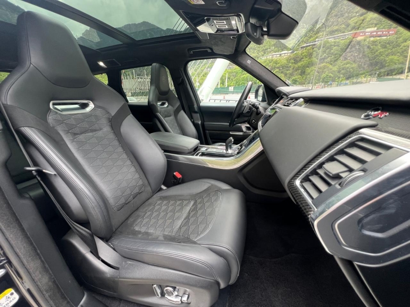 Range Rover Sport SVR Carbon Edition