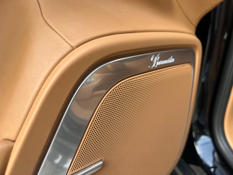 Porsche Cayenne Turbo S Akrapovic