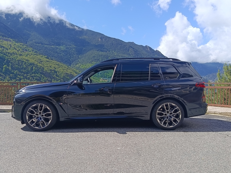 BMW X7 M60i Xdrive