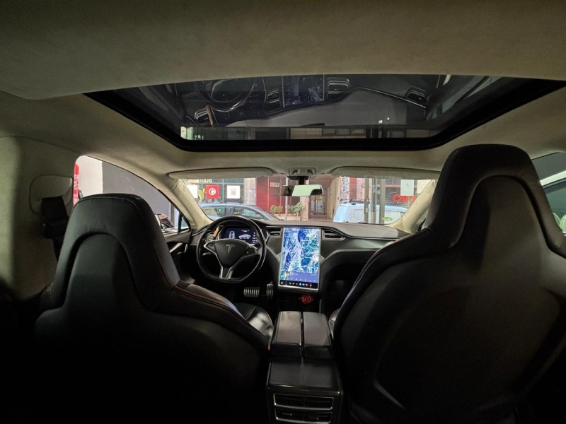Tesla Model S P85+