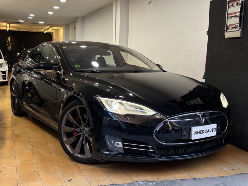 Tesla Model S P85+