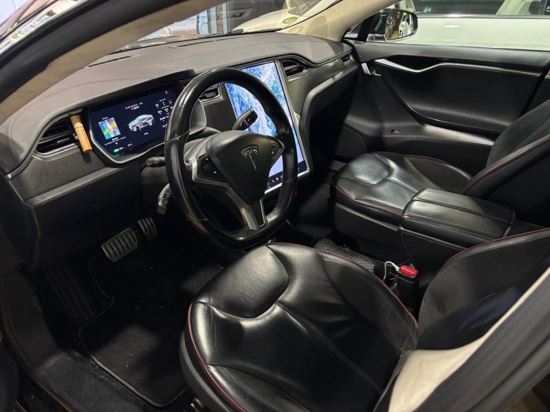 Tesla Model S P85+
