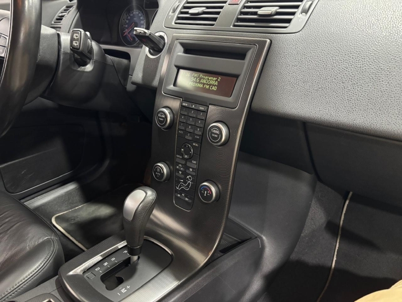VOLVO C30 R DESIGN