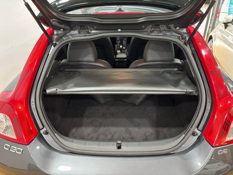 VOLVO C30 R DESIGN