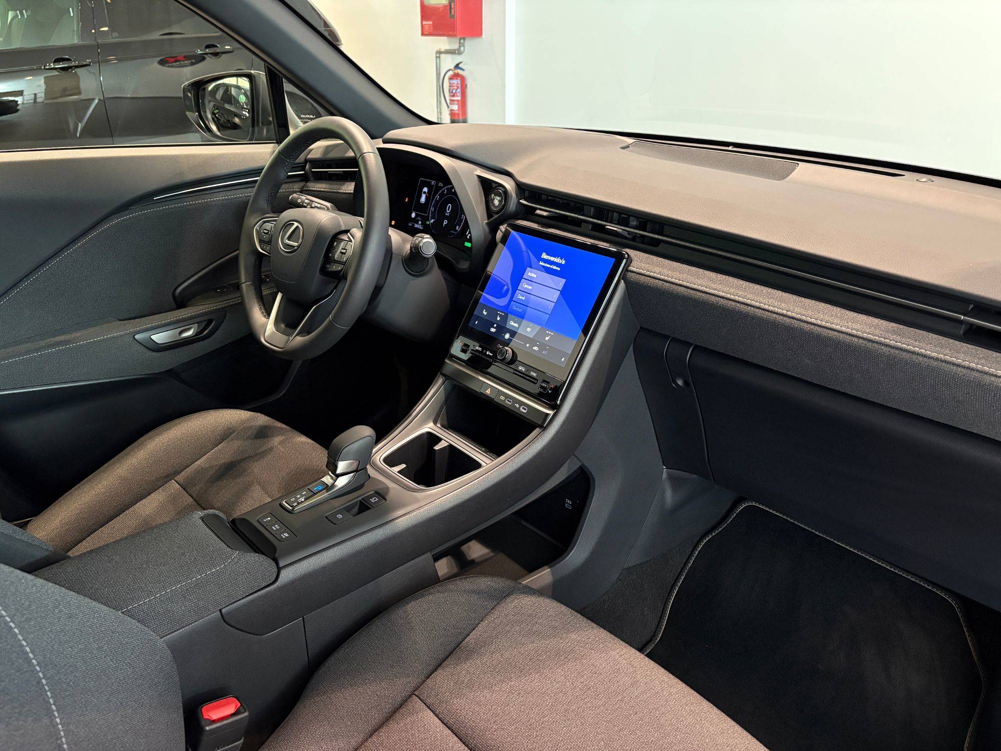 Lexus LBX  1.5 Auto