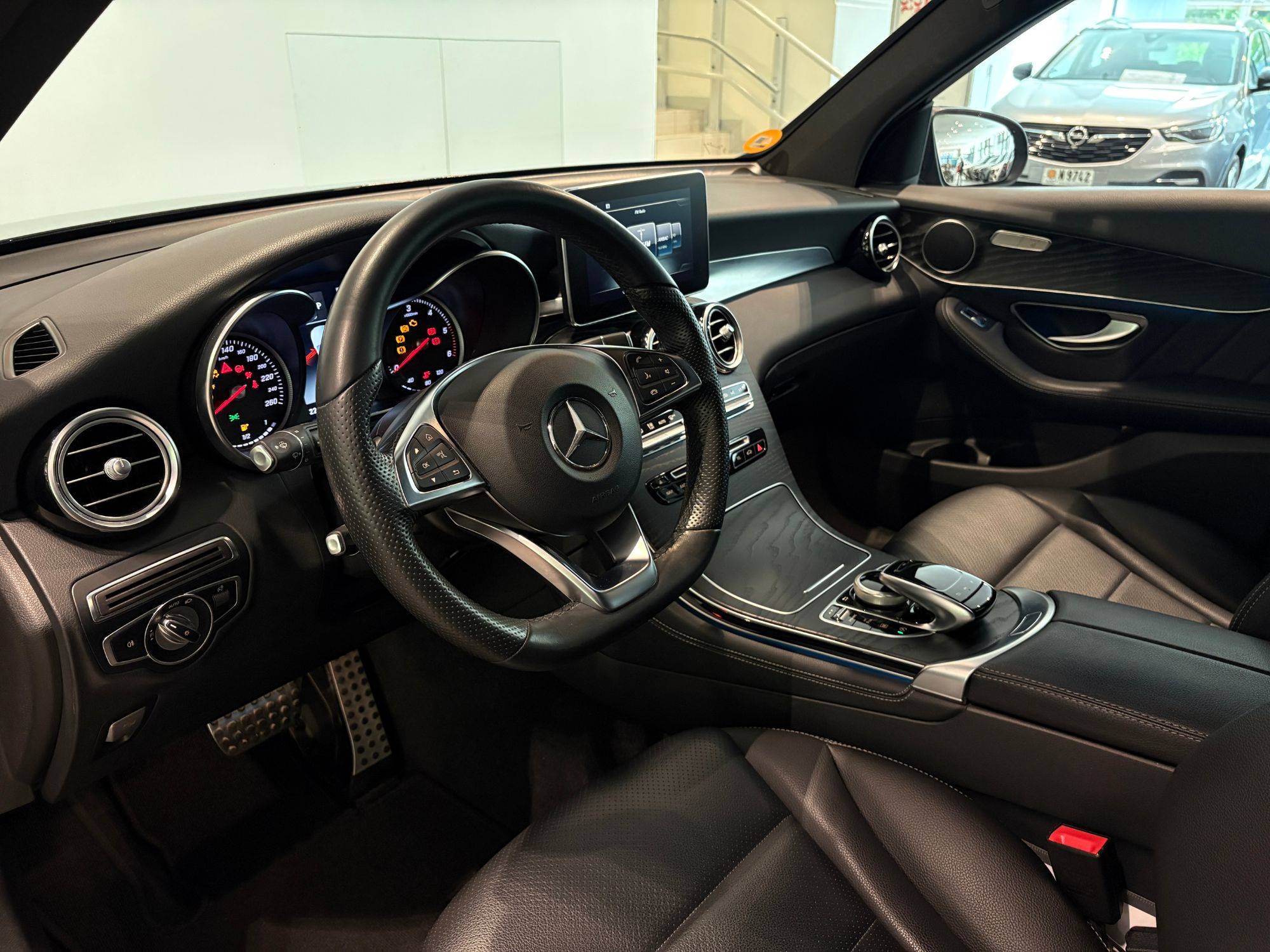 Mercedes-Benz GLC 220D 4Matic