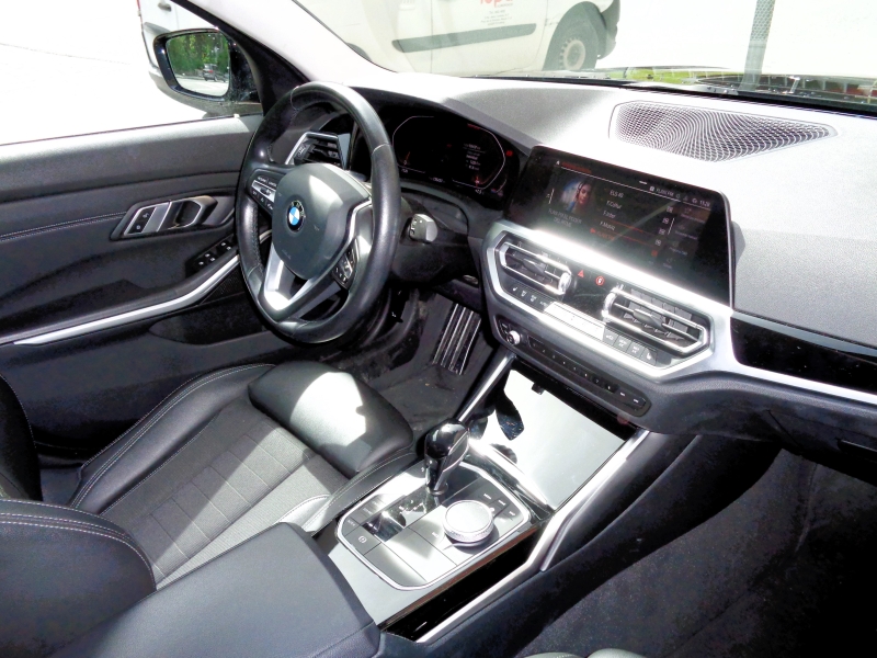 BMW 318 D -MILD HYBRID-