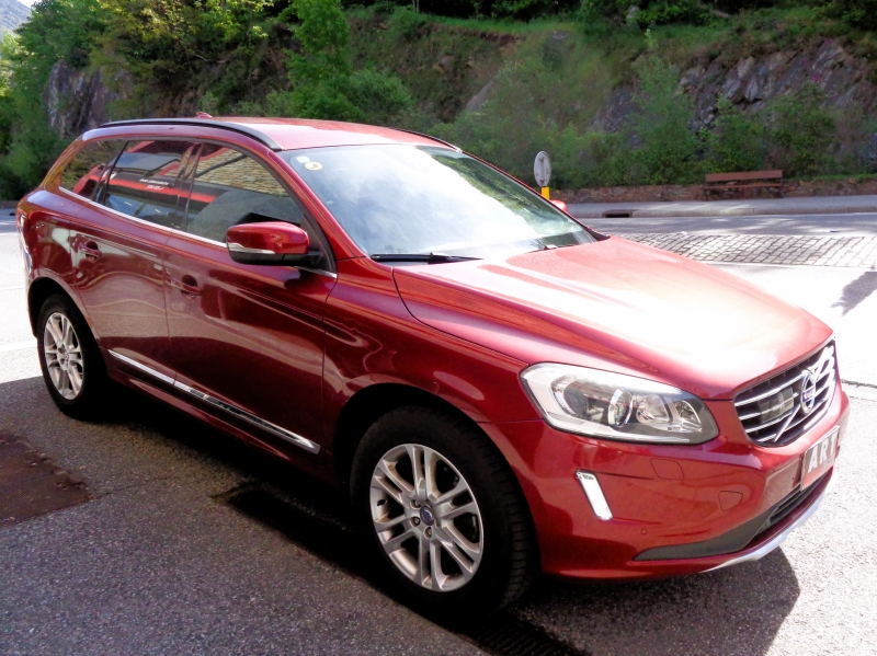 VOLVO XC 60 2.4 D5 AWD
