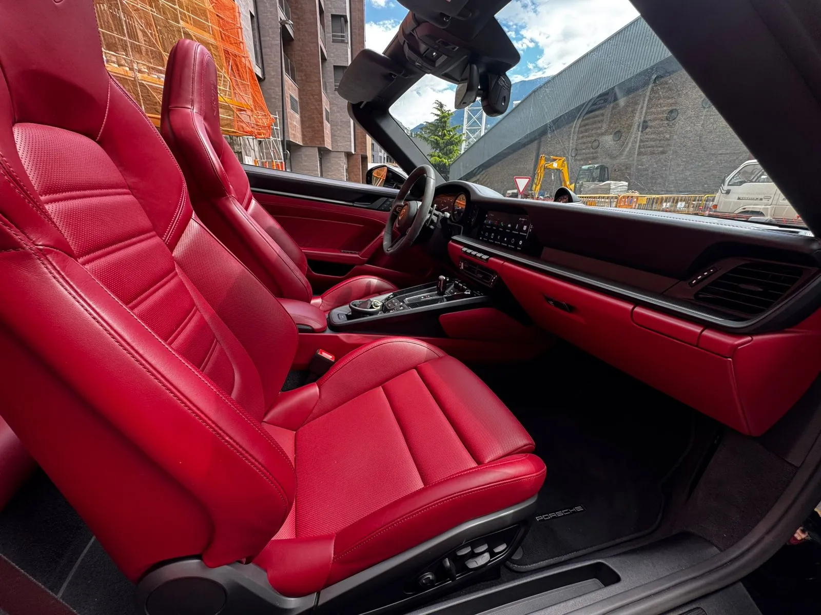 Porsche 911 - 992 Carrera 4 GTS Cabrio