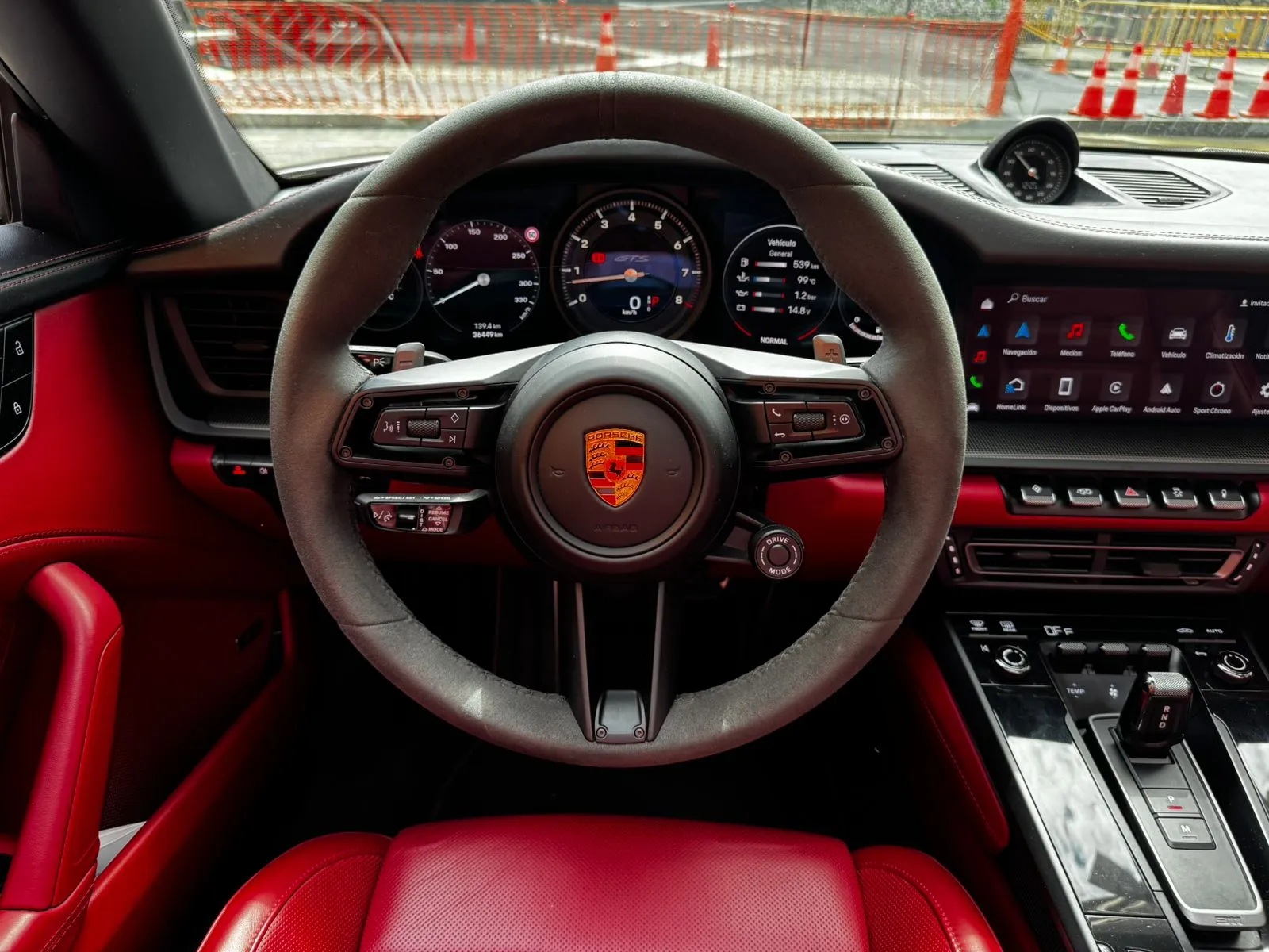 Porsche 911 - 992 Carrera 4 GTS Cabrio