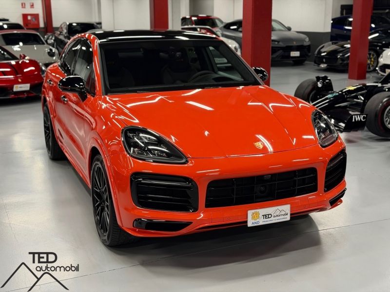 Porsche Cayenne Coupé GTS 460cv