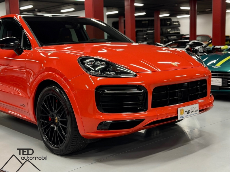 Porsche Cayenne Coupé GTS 460cv