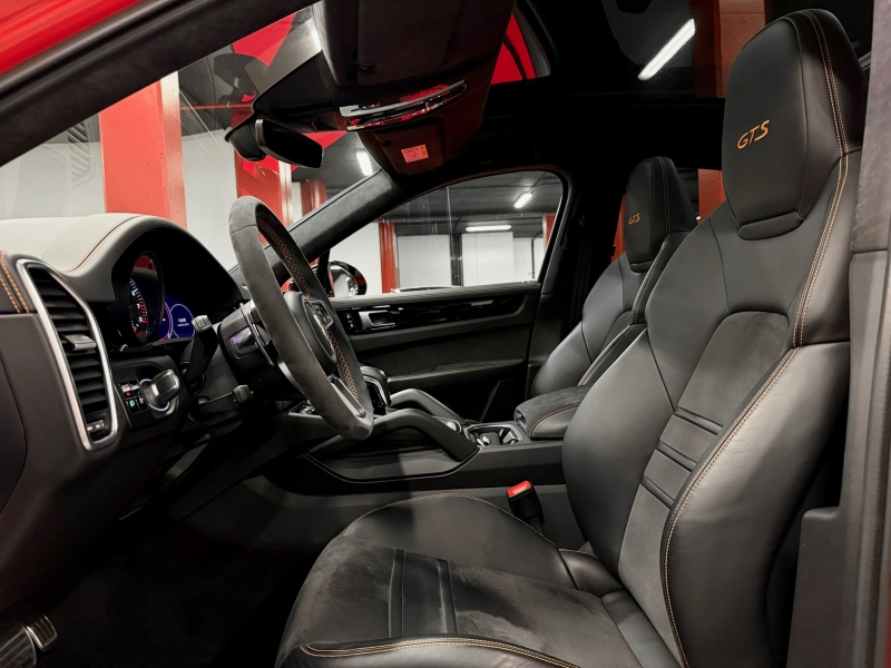 Porsche Cayenne Coupé GTS 460cv