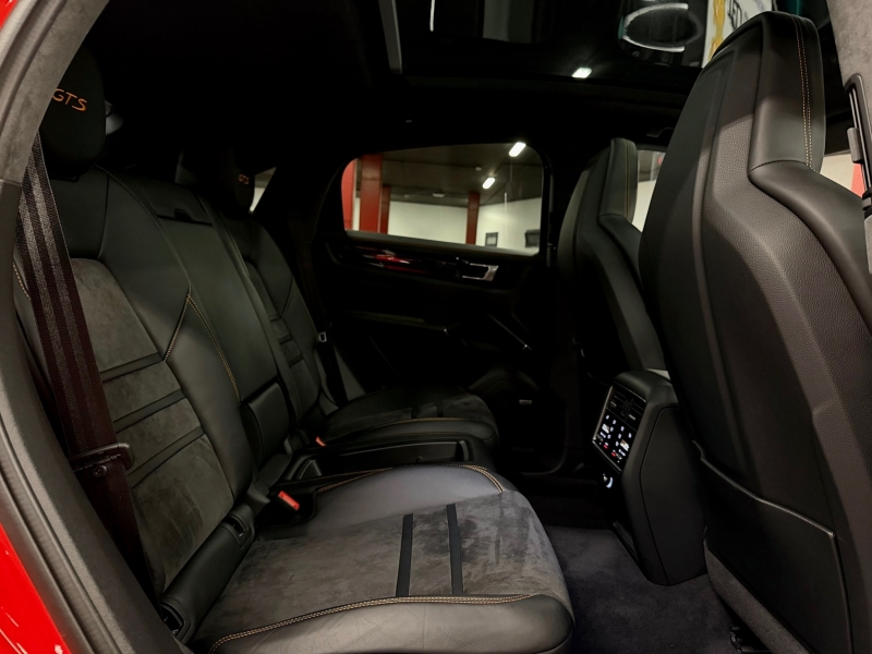 Porsche Cayenne Coupé GTS 460cv