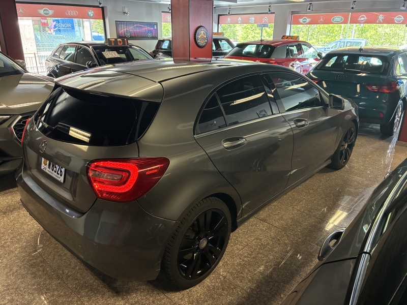 MERCEDES A 250 4 MATIC