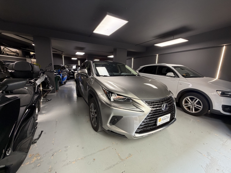 Lexus NX 300h 200cv